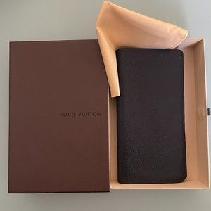 Louis Vuitton Boreal/Navy Bi-fold Taiga Wallet